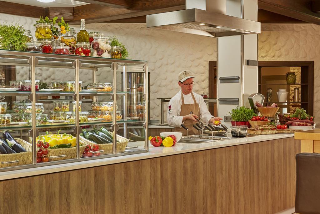H+ Hotel Willingen Виллинген Экстерьер фото